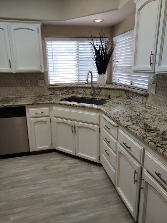Photo - Four bedroom w/ Studio