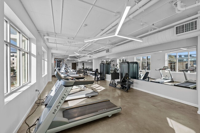 24-Longview-Apartments-Near-UT-Austin-Renovated-Fitness-Center