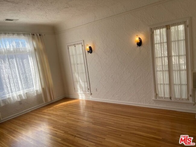 Photo - 642 1/2 Maltman Ave