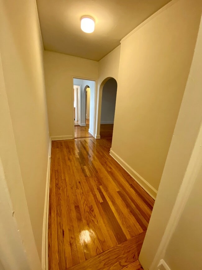 Photo - 1 Larchmont Acres