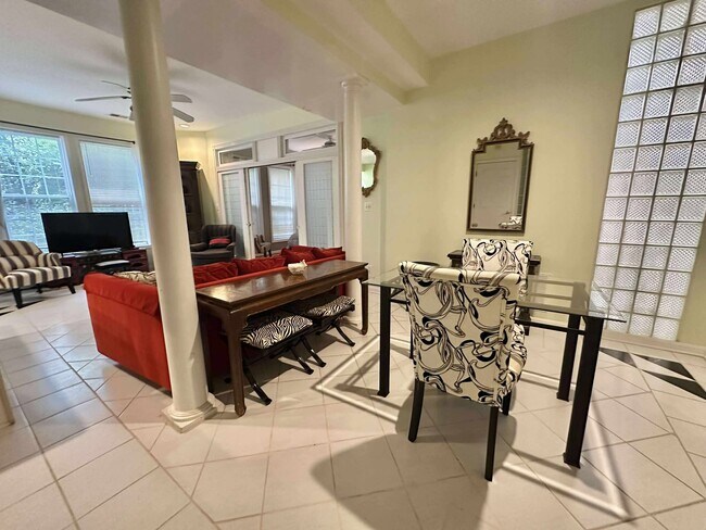 Photo - 2403 Shreve Hill Rd Unit B