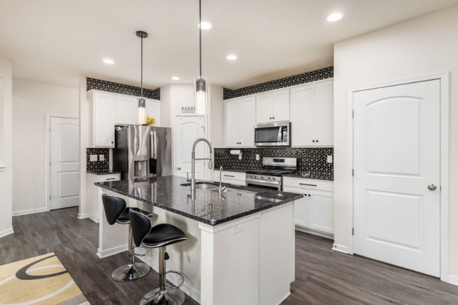 Photo - 2868 Beechwood Dr