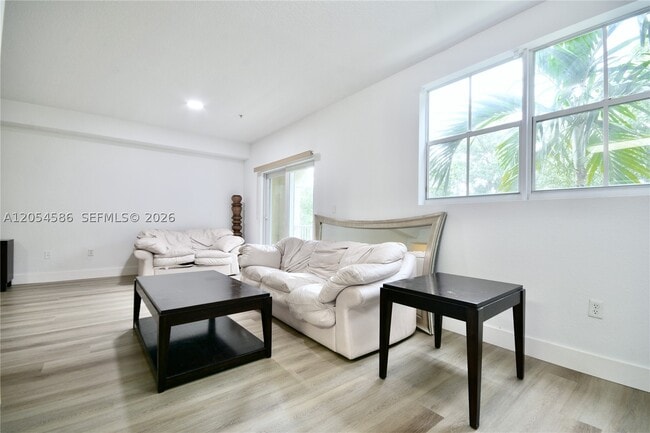 Photo - 10870 NW 88th St Unit 222
