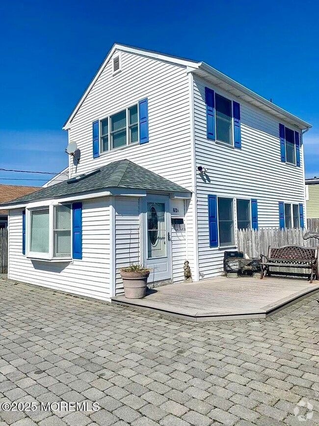 Building Photo - 62A Inlet Dr Rental