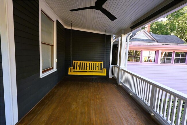 Photo - 405 Oakdale Rd NE