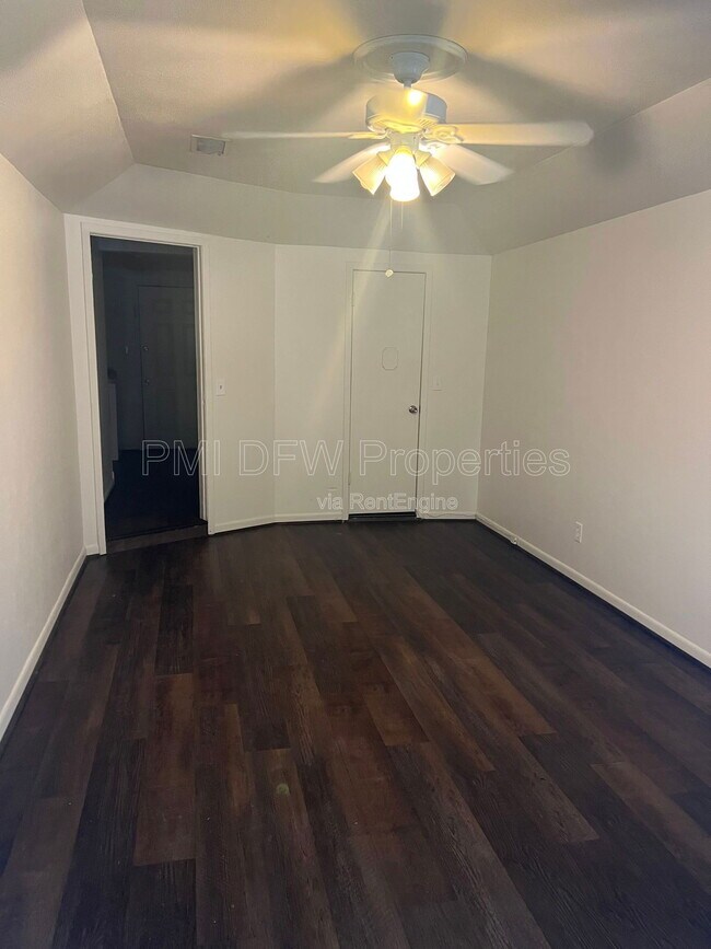 Photo - 1664 Fagan Dr