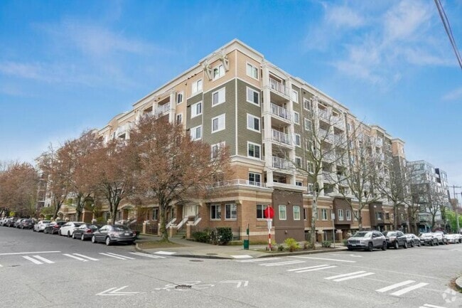 Building Photo - 1 bedroom in Seattle WA 98107 Unit 512 Rental