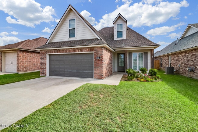 Photo - 318 Benedict Dr