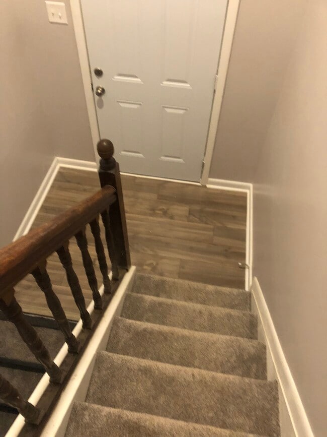 Photo - 1106 Douglas Cir