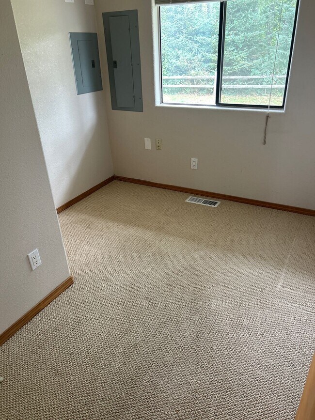 Photo - 8294 Breeze Loop