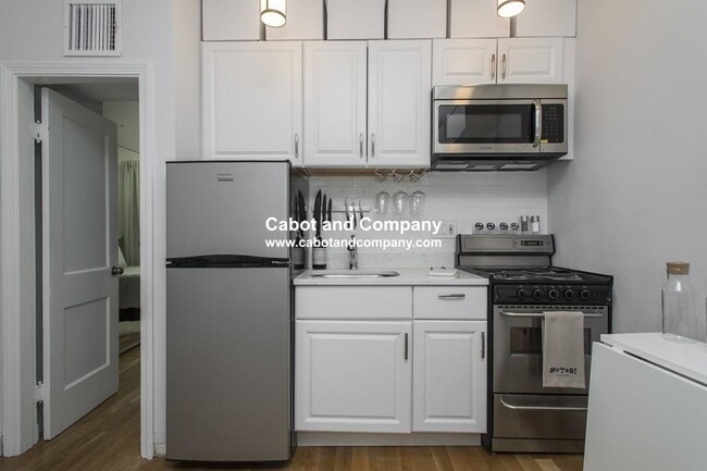 Photo - 204 Warren St Unit 4