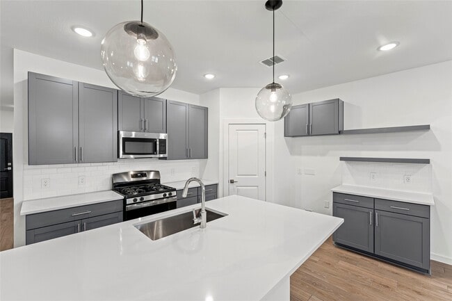 Photo - 4719 Bay Vista Dr