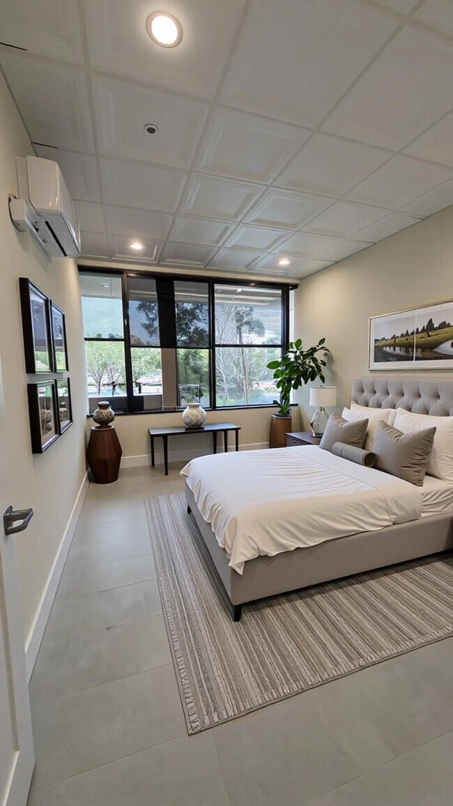 15950 Bay Vista Dr Unit 203