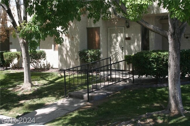 Building Photo - 2616 Aracatuba Ave