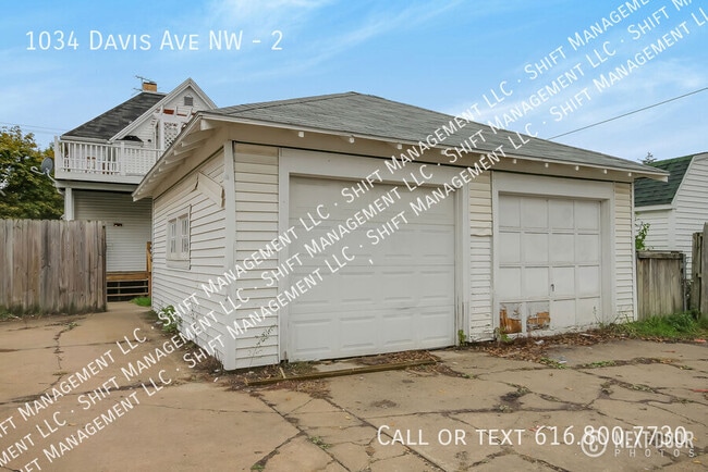 Photo - 1034 Davis Ave NW Unit 2