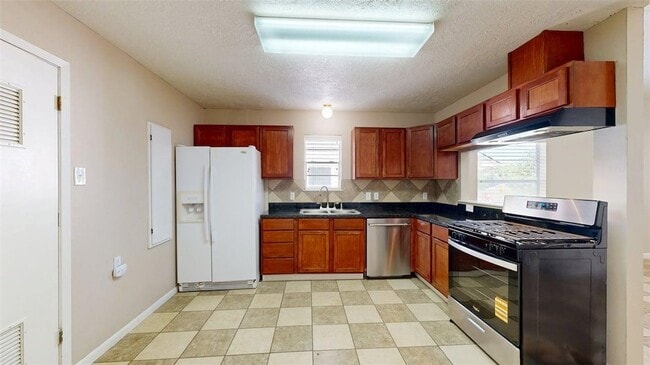 Photo - 1724 Boardwalk Ct