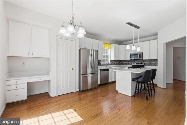 Photo - 8863 Flatbush Ct