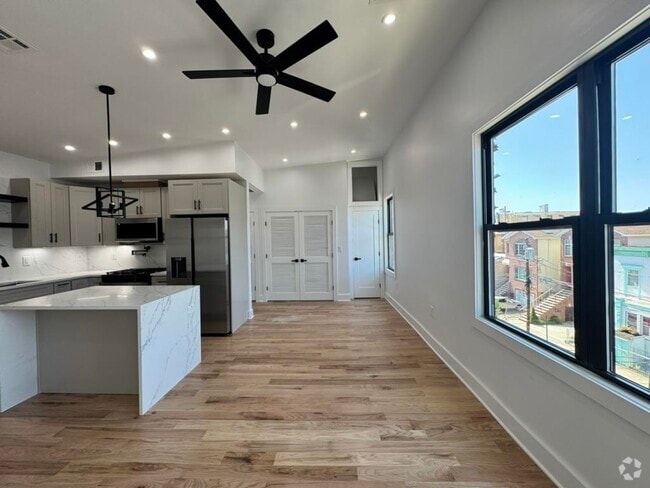 Building Photo - 170 Griffith St Unit 3 Rental