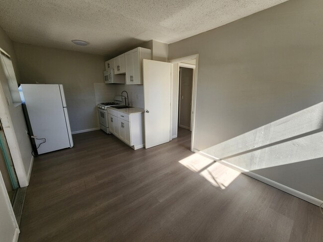 Photo - 321 N K St Unit 6