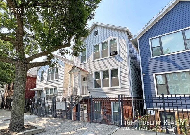 Building Photo - 1838 W 21st Pl Unit 3F