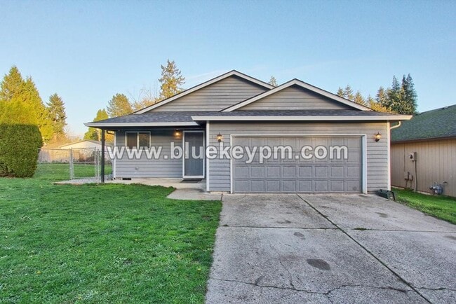 Photo - 3 Bed, 2 Bath Home in a Culdesac Near St. James Road and NE 54th Street