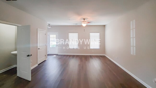 Photo - 1928 Old Dogwood