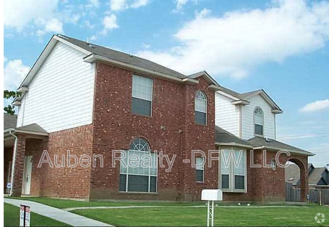 Building Photo - 815 Valleybrooke Dr Rental