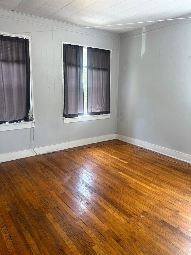 Apartamento #4 - White Street Apartments on Campus Corner