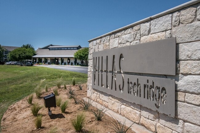 Villas Tech Ridge Apartments For Rent in Pflugerville, TX