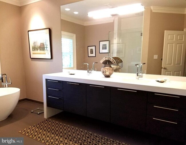 Building Photo - 2003 Mayfair McLean Ct