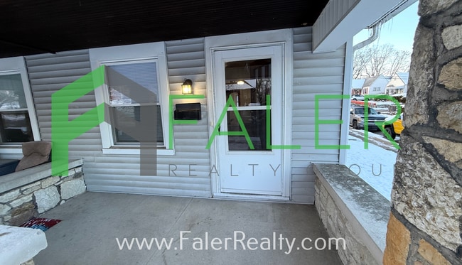 Photo - 1725-1727 Brookline Unit 1725