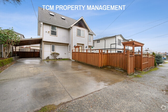 Building Photo - 2550 S Eddy St Rental