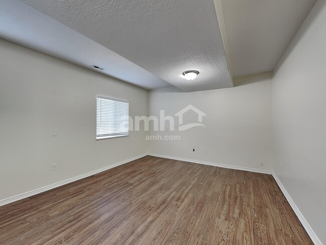 Photo - 2602 W 4050 S