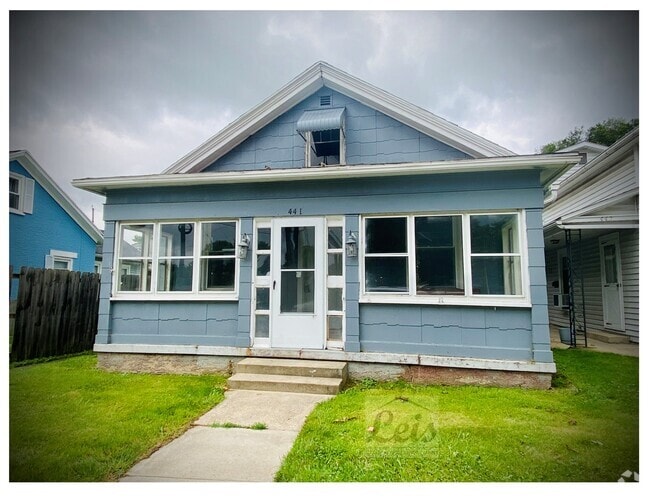 Building Photo - 441 Riverside Dr Rental