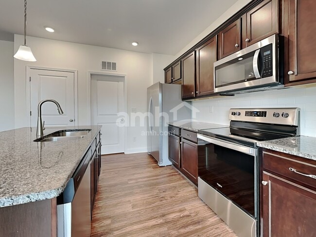 Photo - 3273 Brierhill Rd