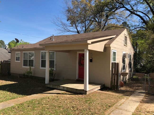 833 Evangeline Pl