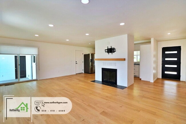 Photo - 1225 Manzanita Hills Ave