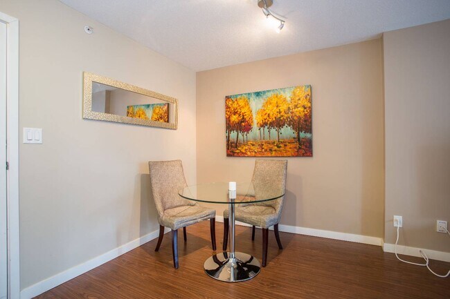 Photo - 502-1082 Seymour Unité 502