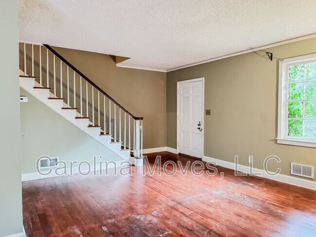 Photo - 2 Garraux St