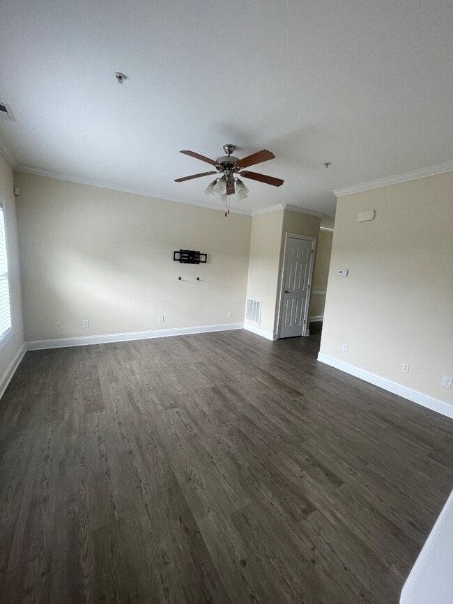 Photo - 614 N Center St
