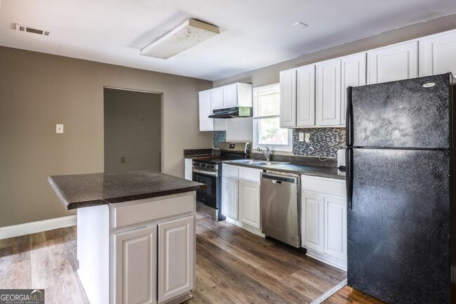 Photo - 2833 Cardo Dr NW