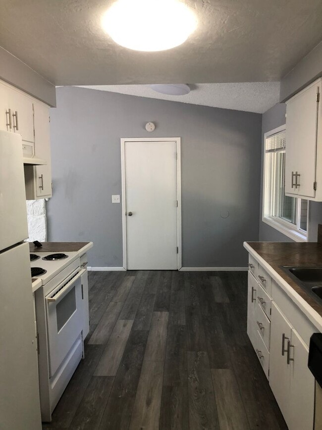 Photo - 2-Bedroom 1-Bathroom Duplex in Veneta