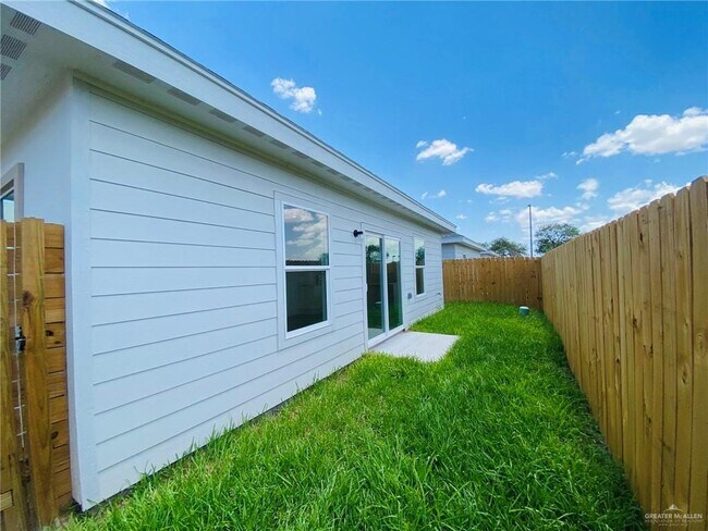 Photo - 12 Marcela Dr Unit 4