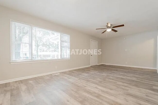 Photo - 1908 St Louis Ave