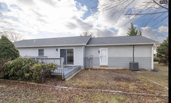 Photo - 150 Nightingale Ave