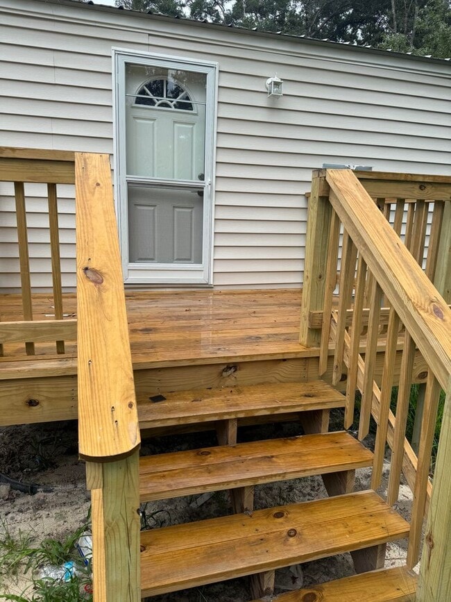 Building Photo - Lake Cherie Mobile Estates Unit Lot 3