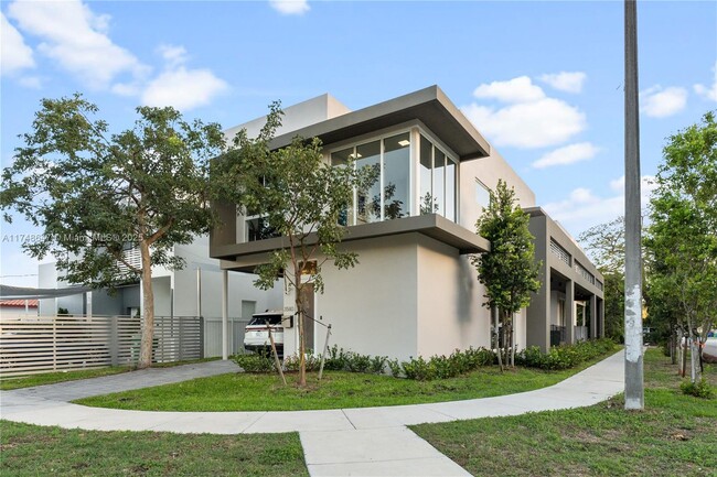 Photo - 3580 SW 23rd St Townhome