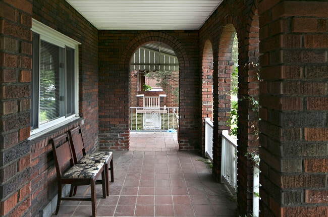 Photo - 1858 Shaw Ave Unit 1858