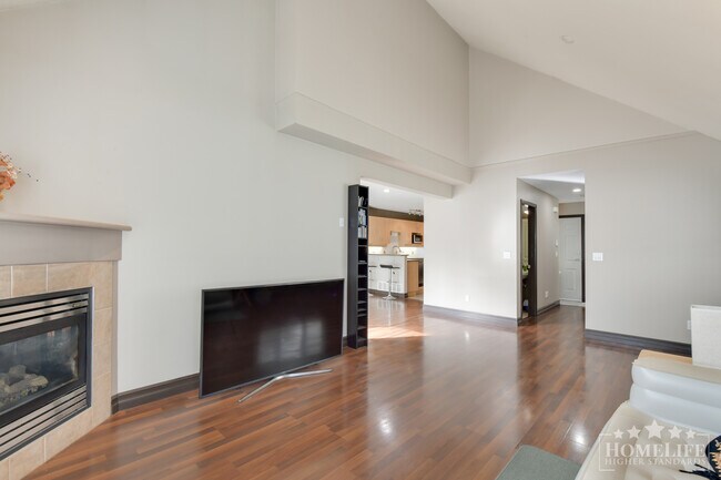 Photo - Spacious 4 Bed 4 Bath Townhome in Gated Alder Park Community in Panorama Ridge Unité 63