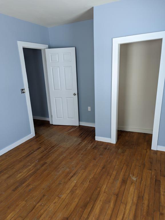 Photo - 265 Boarding House St